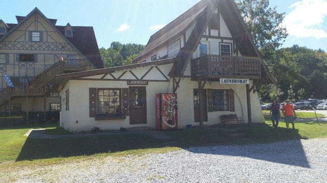 helen-laundromat